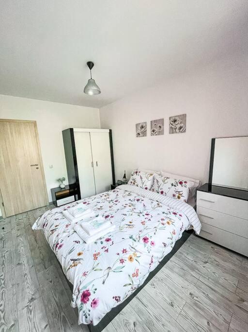 Modern & Bright 1Bd Apartment Near Main Square Plovdiv Eksteriør billede