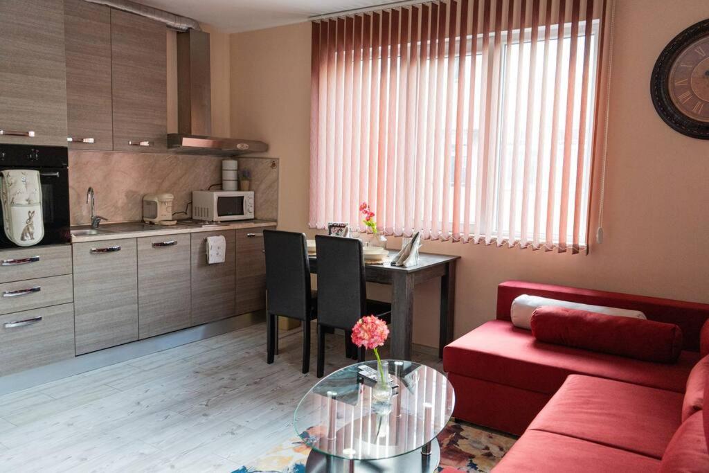 Modern & Bright 1Bd Apartment Near Main Square Plovdiv Eksteriør billede