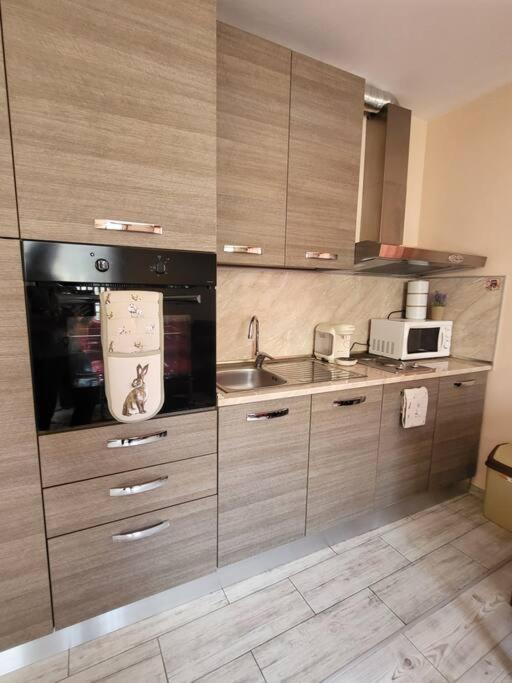 Modern & Bright 1Bd Apartment Near Main Square Plovdiv Eksteriør billede
