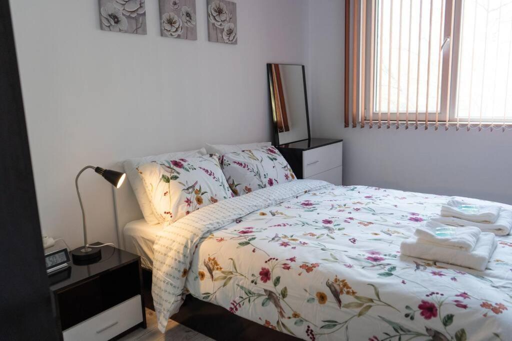 Modern & Bright 1Bd Apartment Near Main Square Plovdiv Eksteriør billede